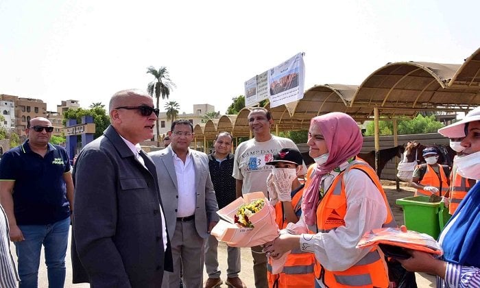 حملة يوم في حب مصر: تنظيف الحنطور بالأقصر بحماس!
