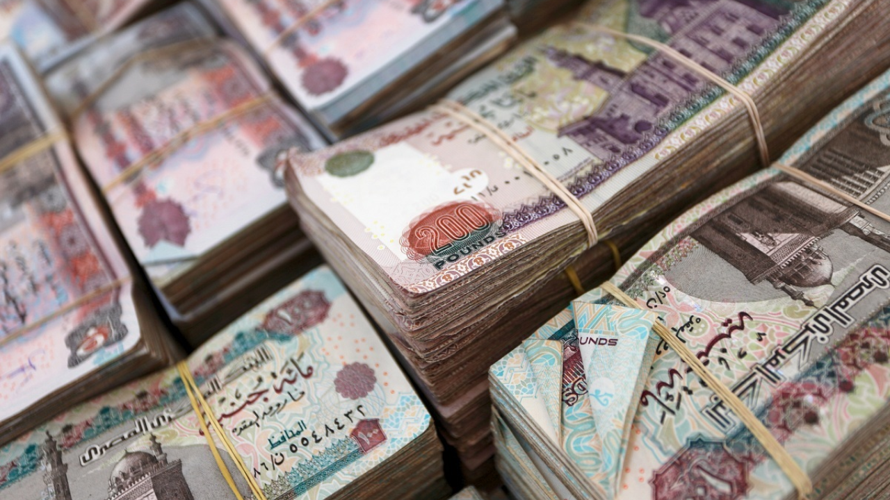 شعبة المستوردين خفض الفائدة بنسبة 2% يدعم الاستقرار النقدي ويحفز الاستثمار الصناعي والعقاري في مصر 5 شعبة المستوردين خفض الفائدة بنسبة 2% يدعم الاستقرار النقدي ويحفز الاستثمار الصناعي والعقاري في مصر