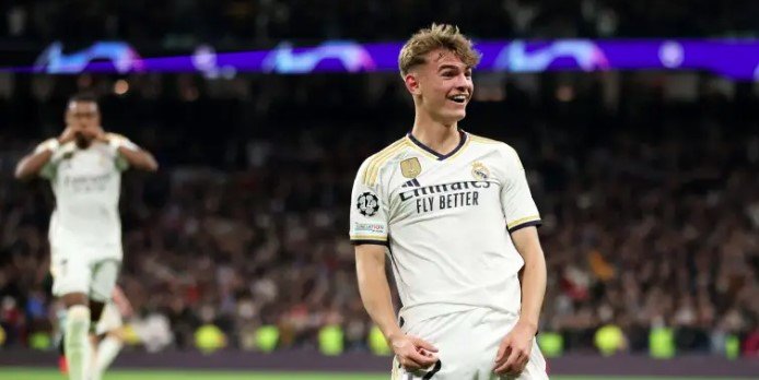 ريال مدريد يعيد نيكو باز تحت إشراف ألونسو