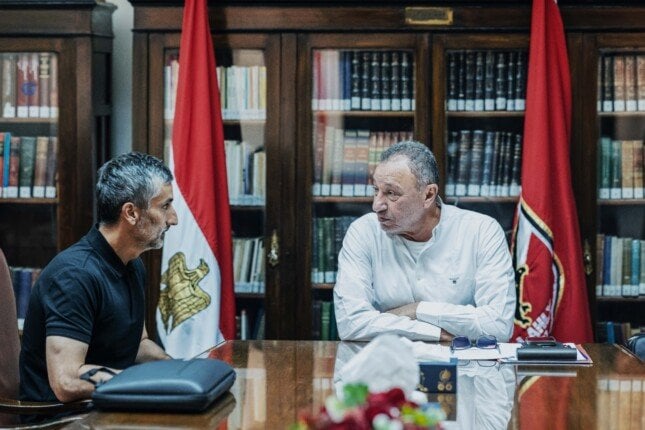 ريبيرو وسباق النجاة: هل يتفادى مصير الإقالة بعد بداية متعثرة؟