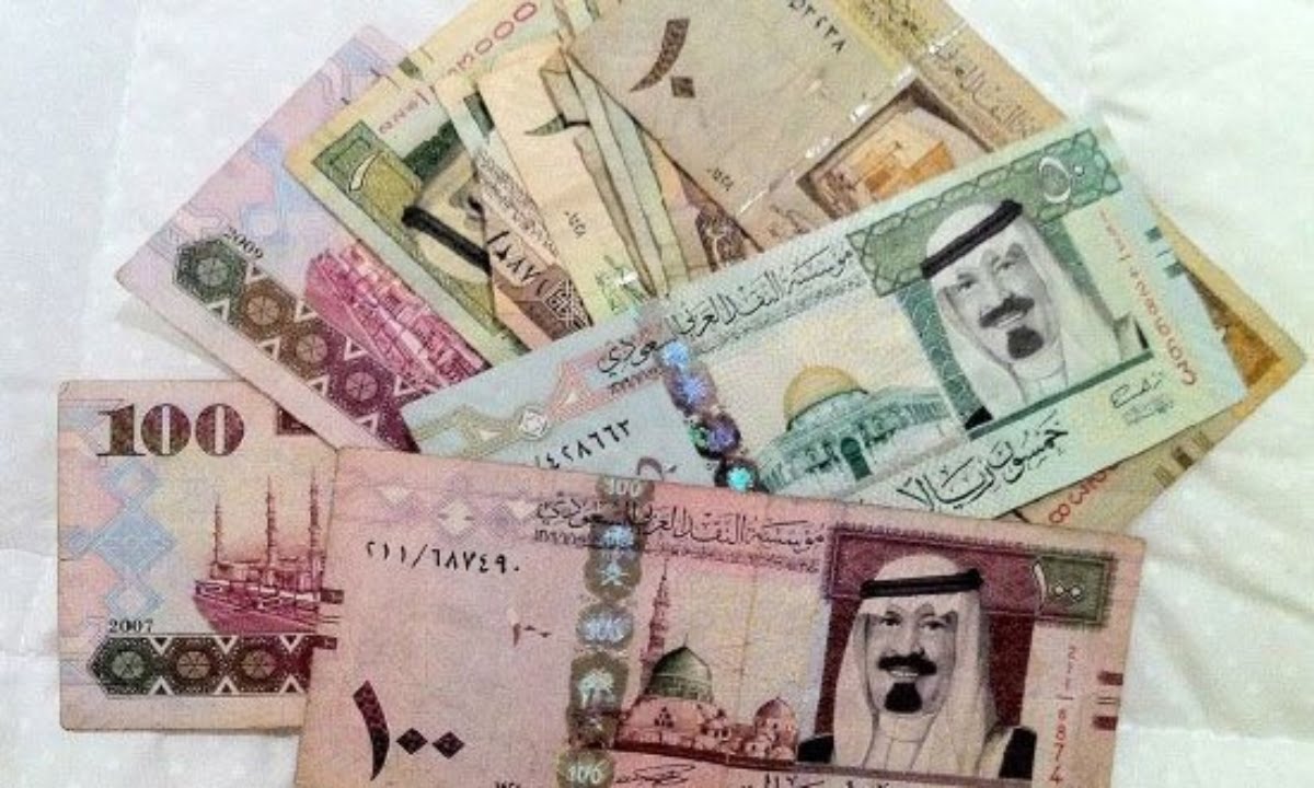 باقتراب عمرة المولد النبوي.. سعر صرف الريال السعودي مقابل الجنيه شراء وبيع في السوق المصرفي المصري 5 باقتراب عمرة المولد النبوي.. سعر صرف الريال السعودي مقابل الجنيه شراء وبيع في السوق المصرفي المصري
