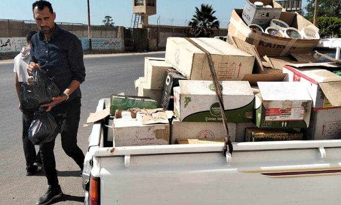 ضبط مبيدات وبويات منتهية الصلاحية في دسوق بكفر الشيخ