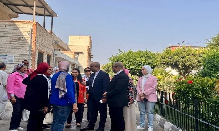 متابعة تعزيز كفاءة المنشآت الصحية في الإسكندرية