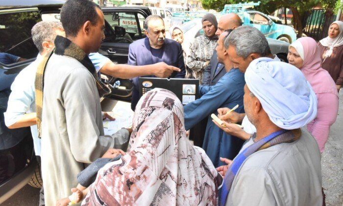 محافظ أسيوط يتدخل لعلاج رضيعة تعاني من اضطراب في الشريان