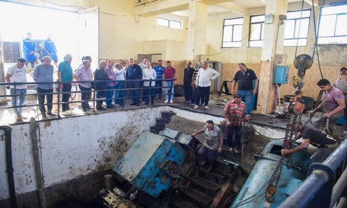 محافظ الإسكندرية يتخذ إجراءات فورية لمكافحة涨 المياه في مصرف زهرة بسبب عطل كهربائي