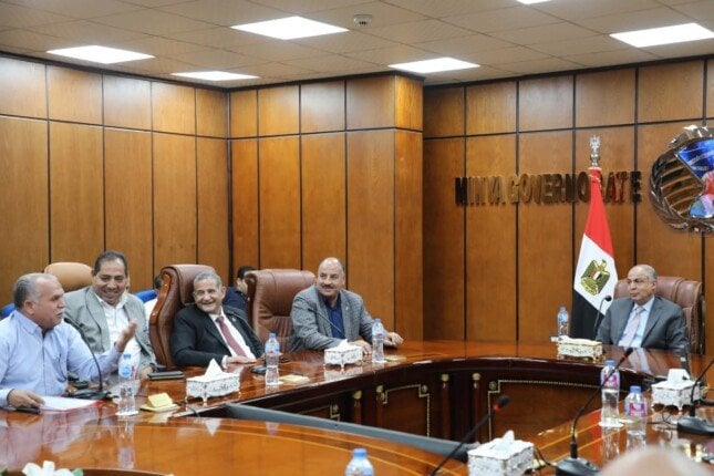 محافظ المنيا يدعو مديري التعليم للتعاون الفعّال قبل انطلاق العام الدراسي