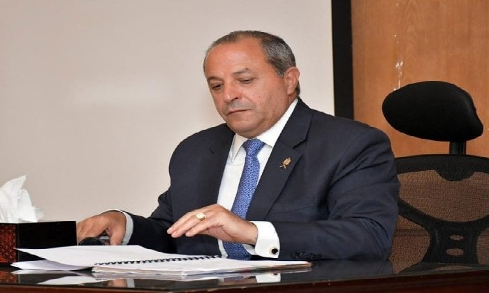 محافظ بورسعيد يحذر من رسوم إجبارية لدفن الموتى ويؤكد اتخاذ الإجراءات القانونية