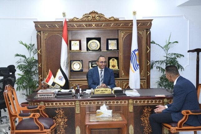 محافظ قنا يدعم تنفيذ برامج الحماية الاجتماعية مع وكيل وزارة التضامن الجديد