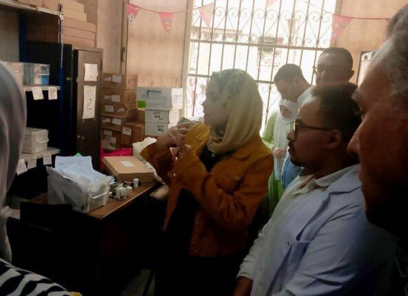 مدير التأمين الصحي بالقليوبية تراقب تحسين الخدمات بعيادة الخانكة