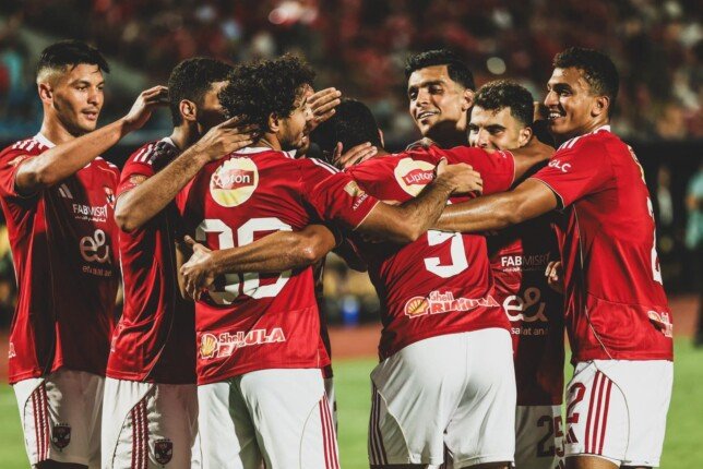 مواجهة نارية بين الأهلي وغزل المحلة في صراع الدوري الممتاز