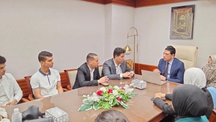 نائب محافظ سوهاج يطلق مبادرة للتمكين الرقمي للشباب في الذكاء الاصطناعي والأمن السيبراني