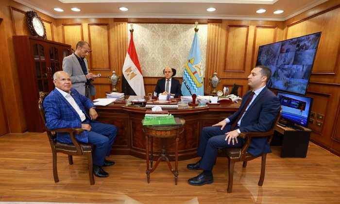 نائب محافظ كفر الشيخ يناقش مع البرلمانيين احتياجات المواطنين وحلول المشكلات المحلية