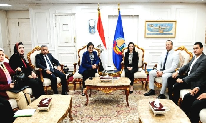 نائب وزير الصحة ومحافظ البحيرة يتباحثان سبل تحسين خدمات الرعاية الصحية