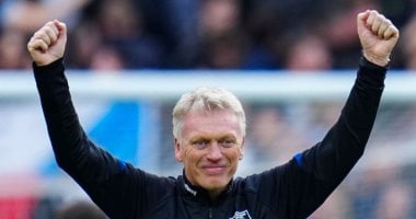 ديفيد مويس في تحديات صعبة أمام ليفربول في آنفيلد مع أرقام سلبية