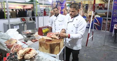 أسعار اللحوم والدواجن تتصدر معرض أهلا مدارس 2025 في الجيزة 5 أسعار اللحوم والدواجن تتصدر معرض أهلا مدارس 2025 في الجيزة