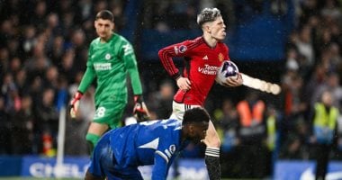 مانشستر يونايتد يسعى لاستعادة نغمة الانتصارات أمام تشيلسي في الدوري