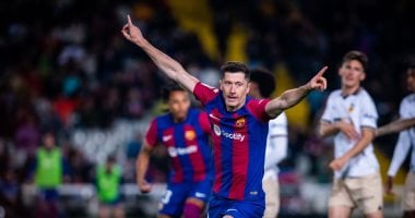 برشلونة يلتقي فالنسيا في صراع مثير على قمة الدوري الإسباني