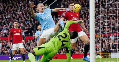 ديربي قوي يجمع مانشستر سيتي مع يونايتد من دون عمر مرموش