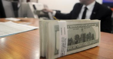 العملة الأمريكية تصل إلى 48 09 جنيه في البنك المركزي المصري اليوم