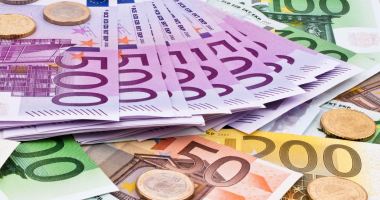 انخفاض مستمر لقيمة اليورو خلال تداولات منتصف يوم الخميس 25 سبتمبر 2025