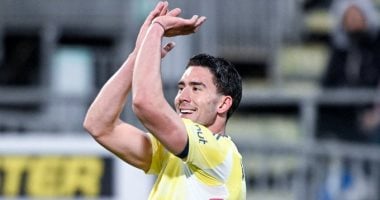 يوفنتوس يتحدى فيرونا في الدوري الإيطالي بقيادة فلاهوفيتش القوي