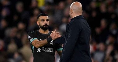 سلوت يشيد بموهبة محمد صلاح ويصفه بلاعب استثنائي مبدع