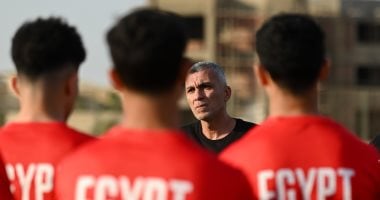 أسامة نبيه يركز على تصحيح أخطاء منتخب الشباب قبل مواجهة بنما الاستعدادية