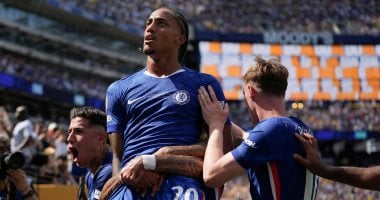 الإنفاق الضخم لا يمنح مانشستر يونايتد وتشيلسي فرصة للقب الدوري الإنجليزي