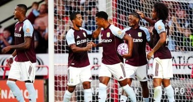 مباراة مثيرة بين برينتفورد وأستون فيلا في كأس كاراباو الليلة