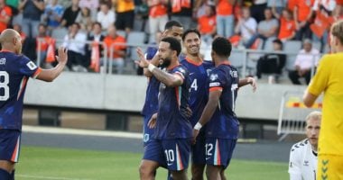 هولندا تتجاوز ليتوانيا في تصفيات المونديال بفوز مثير 3-2 ليلة ديباى