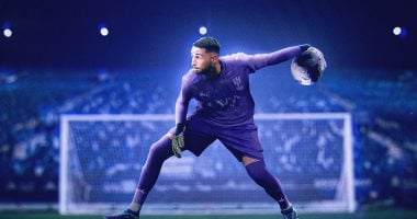 الهلال يتعاقد مع الحارس الفرنسي باتوي حتى عام 2027