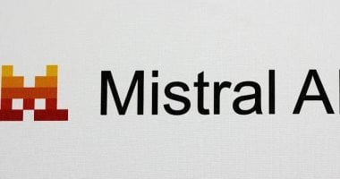 ميسترال AI تصنع الفارق في سوق الذكاء الصناعي بقيمة 14 مليار دولار 5 ميسترال AI تصنع الفارق في سوق الذكاء الصناعي بقيمة 14 مليار دولار