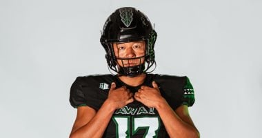 لاعب كرة قدم أمريكية يتألق بعد تعلم اللعبة من يوتيوب ويسجل هدفا حاسما