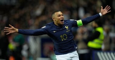 مبابي يؤكد عدم كرهه لسان جيرمان ويأمل أن يبتعد ابنه عن كرة القدم