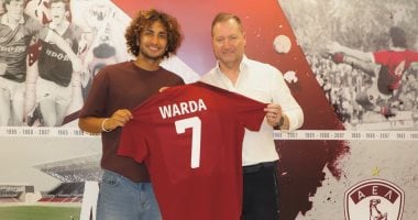 عمرو وردة ينتقل إلى لاريسا ويتطلع لرفع راية المنتخب الوطني