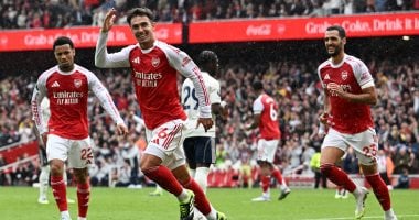 أرسنال يتفوق على نوتنجهام بثلاثية ويعتلي صدارة الدوري الإنجليزي مؤقتا