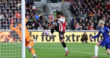 برينتفورد يحقق تعادلا مثيرا مع تشيلسي في الدوري الإنجليزي 2-2