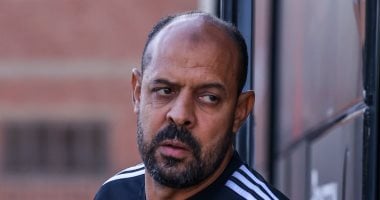 الأهلي يواجه سيراميكا في قمة مثيرة بدوري كرة القدم هذا المساء