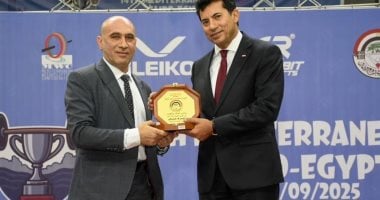 وزير الرياضة يفتتح منافسات كأس دول حوض البحر المتوسط للأثقال