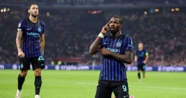 إنتر ميلان يحقق انتصاراً مثيراً على أياكس بهدفين فرنسيين في دوري الأبطال