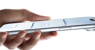 فيديو جديد يكشف عن سهولة استبدال بطارية iPhone Air بشكل مفصل