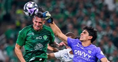 الأهلي يتعادل مع الهلال في كلاسيكو مثير بالدوري السعودي 3 – 3