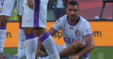 العين يحقق فوزا مهما على شباب الأهلي ليتصدر دوري الإمارات مساء اليوم