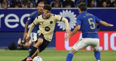 ريال أوفييدو يسجل هدفا مفاجئا في مرمى برشلونة خلال الشوط الأول