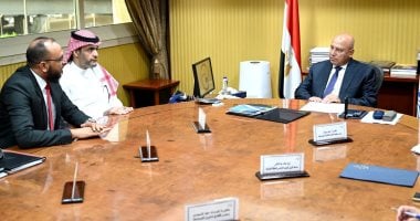 وزير الصناعة يعقد لقاء مع مجموعة كنان السعودية لتأسيس مجمع صناعي للنحاس