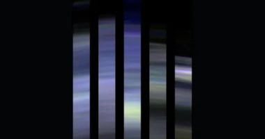 صورة فضائية تبهر الأنظار تظهر تنوع الألوان في غلاف المريخ الجوي