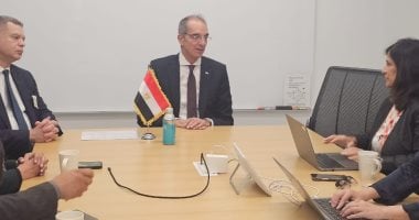 وزير الاتصالات يعرض فرص استثمار واسعة في تصنيع الإلكترونيات أمام شركات أمريكية