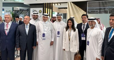 كامل الوزير يقترح آلية موضوعية لتحديد ممرات النقل بمعرض أبوظبي الدولي 5 كامل الوزير يقترح آلية موضوعية لتحديد ممرات النقل بمعرض أبوظبي الدولي