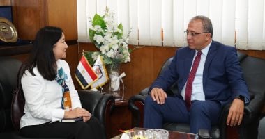 رئيس معهد التخطيط يلتقي الممثلة المقيمة لبرنامج الأمم المتحدة الإنمائي 5 رئيس معهد التخطيط يلتقي الممثلة المقيمة لبرنامج الأمم المتحدة الإنمائي
