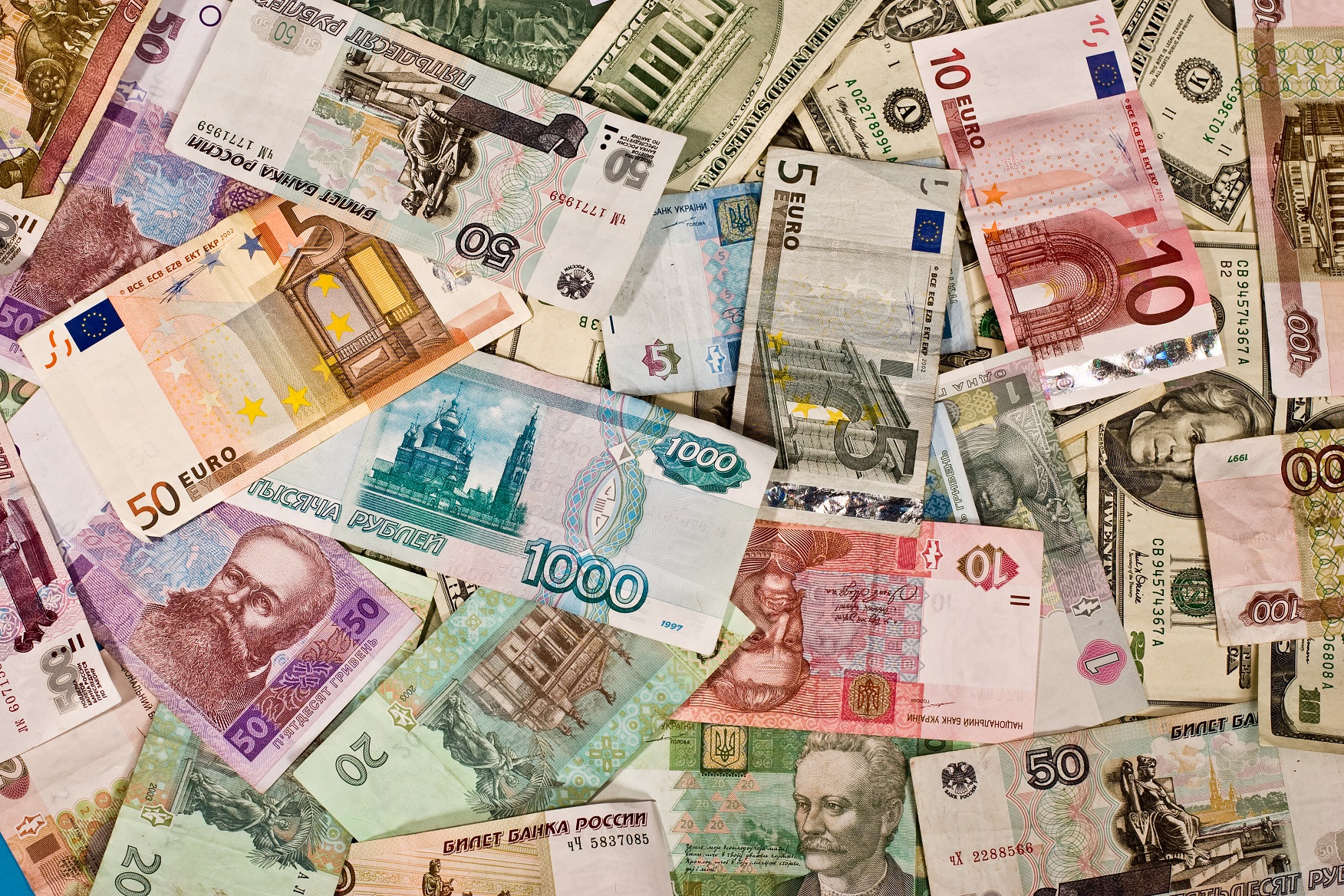 تداولات مستقرة.. اسعار صرف العملات في مصر اليوم مقابل الجنيه المصري شراء ومبيع 5 تداولات مستقرة.. اسعار صرف العملات في مصر اليوم مقابل الجنيه المصري شراء ومبيع